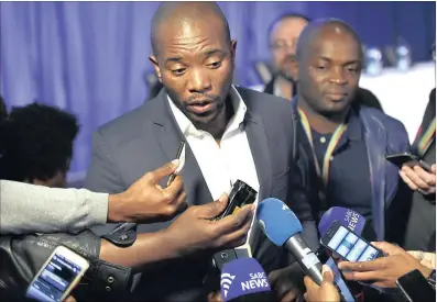  ?? PICTURE: PHILL MAGAKOE ?? DA leader Mmusi Maimane and Tshwane mayoral candidate Solly Msimanga answer media questions during their visit to the IEC National Results Operations Centre in Pretoria.