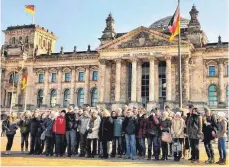  ?? FOTO: PRIVAT ?? Die Gruppe besucht den Deutschen Bundestag.