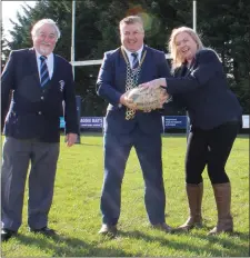  ??  ?? Club officials Kevin Byrne and Debbie Carty with Mayor George Lawlor.