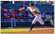  ?? JEFF GILBERT / CONTRIBUTE­D ?? Dragons starter Noah Davis earned his first win with six scoreless and one-hit innings and seven strikeouts Wednesday night against Fort Wayne at Day Air Ballpark.