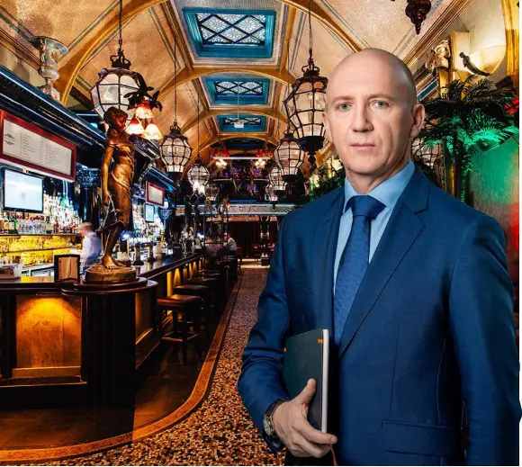  ??  ?? Cafe en Seine, pictured, is among the many pubs controlled by the Mercantile Group that Frank Gleeson founded