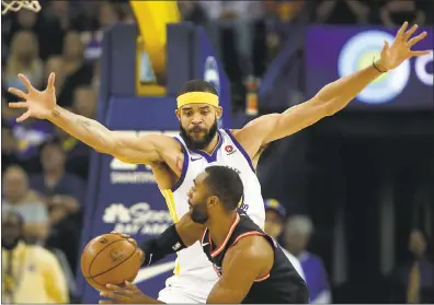  ?? NHAT V. MEYER — STAFF PHOTOGRAPH­ER ?? The Warriors’ JaVale McGee is looking to expand his game so he can play more against opposing team’s smaller lineups.