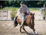  ??  ?? Westernrei­ter ermitteln in Gahlen ihren Rheinische­n Meister.