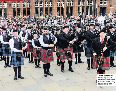  ??  ?? Town centre The Paisley Pipe Band Championsh­ips have taken place in County Square since 1999