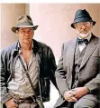  ??  ?? Connery spielte auch den Vater von Indiana Jones (Harrison Ford, l.).