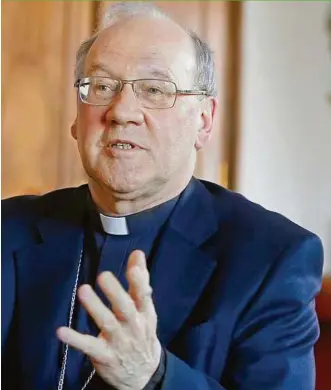  ?? EGGENBERGE­R ?? „Botschaft, die alles übersteigt“: Bischof Alois Schwarz