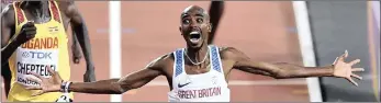  ??  ?? DOUBLE TROUBLE? Mo Farah wins the men’s 10 000m final in London on Friday. Now he’s after the 5000m gold as well.