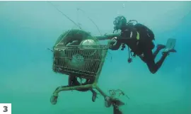  ?? PHOTOS AFP ?? 1. Un plongeur attache des pneus à une bouée pour les remonter à la surface. 2. De jeunes mariés regardent les différents déchets collectés au fond de la mer Ionienne. 3. Un des bénévoles remonte un panier d’épicerie rempli d’objets trouvés dans les fonds marins de la Méditerran­ée, en Grèce.