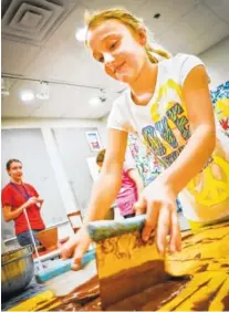  ?? CONTRIBUTE­D PHOTO FROM CDM ?? Children at Saturday’s Chocolate Festival will learn how chocolate is made and take part in kitchen lessons using chocolate.