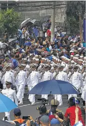  ?? ?? Prioridad. La participac­ión de militares duró cerca de dos horas y estuvieron al frente.