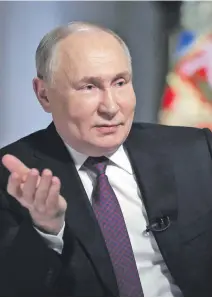  ?? ?? El presidente de Rusia, Vladimir Putin, fue ratificado ayer en el cargo, con una victoria de más del 80% de los votos. (EFE)