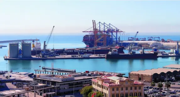  ?? FOTOS: PUERTO DE MÁLAGA ?? Vista panorámica del Puerto de Málaga