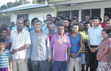  ?? Photo: Waisea Nasokia. ?? Attorney-General Aiyaz Sayed-Khaiyum with the farming community of Loma in Sigatoka Valley on April 12,2018.