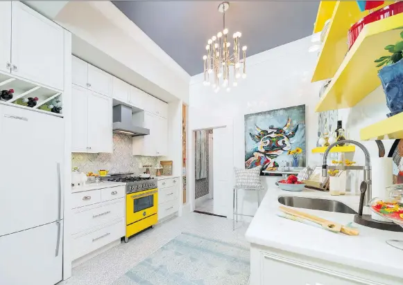  ??  ?? This colourful Florida kitchen by Cheryl Kees Clendenon was a National Kitchen and Bath Associatio­n 2018 Design Competitio­n Winner. GREG RIEGLER