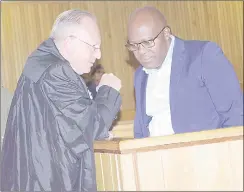  ?? (File pic) ?? Advocate Laurence Hodes and Sipho Shongwe (R).