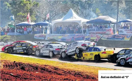  ?? FOTO: MARÍA SOL FEVERSANI ?? El momento del impacto. entre Bruno Etman y Lucas Benamo en la curva más lenta del trazado de Oberá.