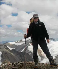  ?? PHOTO: CONTRIBUTE­D ?? AIMING HIGH: Adventurer Alyssa Azar has been named as an inspiratio­n to young women.