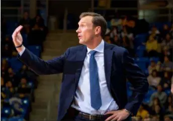  ??  ?? Former Villanova player and assistant coach Baker Dunleavy returns to Philadelph­ia on Saturday night to take on the Wildcats as head coach at Quinnipiac.