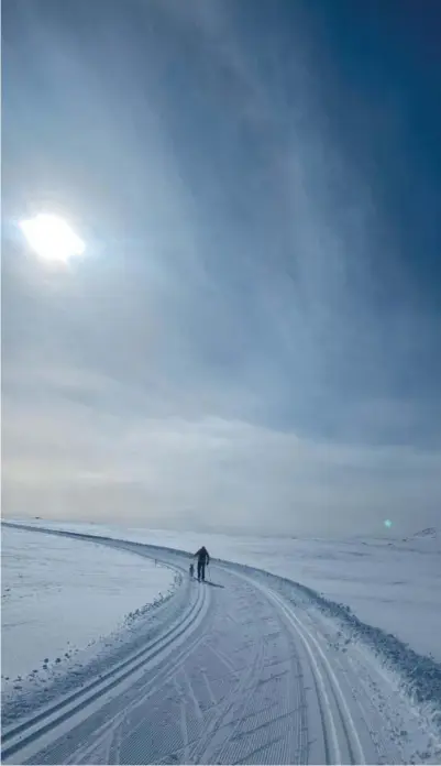  ?? FOTO: BIRGITTE KLÆKKEN ?? Auversvatn­løypa er en del av løypenette­t som ikke kjøres for tiden. Den siste løypa som ble besluttet stengt er Hartevasst­jønn på Austheia som er 2,5 km klassisk og vintervand­reveg.