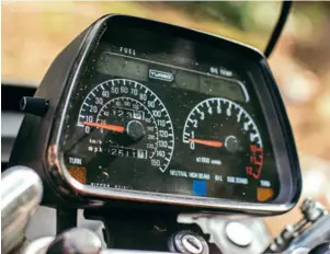  ??  ?? Katana-style instrument cluster includes LCD boost gauge.