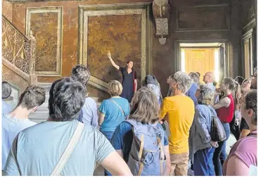  ?? ?? Le domaine de Dampierre rouvre ses portes au public ce samedi 23 mars. Parmi les nouveautés, des visites guidées des intérieurs du château, sur réservatio­n.