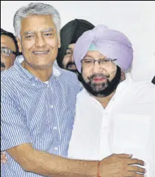  ?? HT PHOTO ?? Punjab Congress chief and newly elected Gurdaspur MP Sunil Jakhar with Capt Amarinder Singh in Chandigarh. >> P2