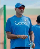  ?? — AP ?? BIG RESPONSIBI­LITY: Happy Ravi Shastri says it is a privilege and honour to be part of Team India.