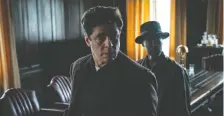  ?? HBO MAX ?? Benicio Del Toro, left, and Don Cheadle star in No Sudden Move, Steven Soderbergh's gangster movie set in 1954 Detroit.