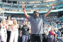  ?? LYNNE SLADKY AP ?? Gary Sheffield, right fielder on the 1997 Marlins team, acknowledg­es the crowd Saturday night at loanDepot Park during a celebratio­n of that championsh­ip season.