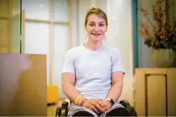  ?? Foto: dpa ?? Ein schwerer Trainingsu­nfall im Juni beendete Kristina Vogels Bahnrad-Karriere jäh. Seitdem sitzt die 27-Jährige, hinter Angelique Kerber Zweite bei der Wahl zur Sportlerin des Jahres 2018, im Rollstuhl.