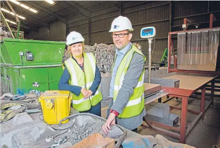  ?? Picture: Iain McLean ?? Roseanna Cunningham with Zero Waste Scotland CEO Iain Gulland at the Glenfarg plant.