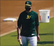  ?? JEFF CHIU — THE ASSOCIATED PRESS ?? A’s manager Bob Melvin says players are excited for the postseason, though a noon start means COVID-19tests are at 6:30a.m.