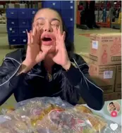  ?? ?? Thirty-three-year-old Thai celebrity and YouTuber pimrypie brought in more than 250,000 orders in one three-hour-plus Facebook live-selling session