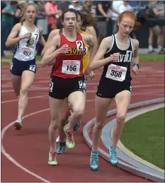  ?? PETE BANNAN — MEDIANEWS GROUP ?? Strath Haven’s Grace Forbes leads the pack in a preliminar­y race in the District 1Class 3A 800-meter run last year.