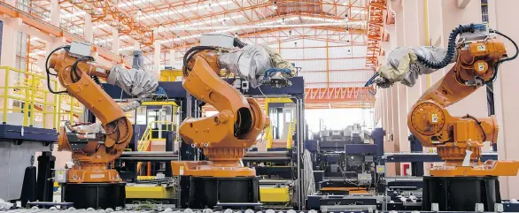  ?? SASINT/FOTOLIA ?? University of B.C. labour economist Henry Siu says automation disproport­ionately affects male workers and workers in their 20s.