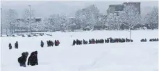  ?? FOTO: JPS ?? In Wangen gingen viele Schüler zur Schule, wie dieses Bild vom Heimweg von der Realschule zeigt.