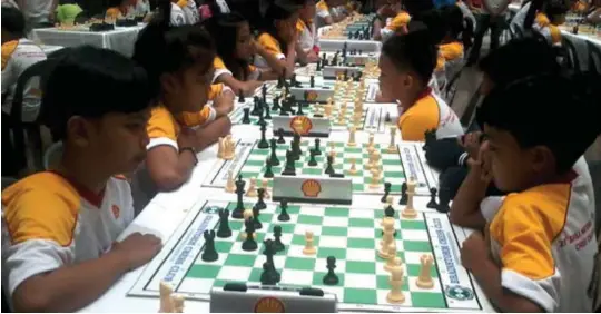  ?? (PICTURE: LYNDE SALGADOS) ?? THIS COULD BE THE LAST. Young and budding chess players in the region duel it during the Cagayan de Oro leg of the National Shell Active chess championsh­ips at SM Mall here in Upper Carmen, over the weekend.