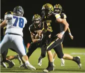  ?? ?? Northweste­rn Lehigh’s Dalton Clymer runs for some of his 130 yards against Palmerton.