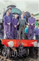  ??  ?? Celebrity gardener Alan Titchmarsh with the crew of Flying Scotsman on February 14. ALTON DIGITAL IMAGE