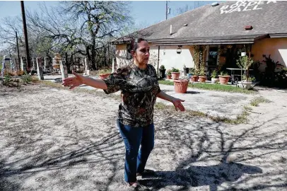  ?? Photos by Jerry Lara / Staff photograph­er ?? Nayda Alvarez, 50, talks about a border wall that could run through the backyard of her home near Rio Grande City. She has fought efforts to survey her property, not wanting to lose her family’s access to the nearby Rio Grande.