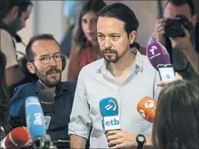  ?? EMILIO NARANJO / EFE ?? Iglesias a su llegada al consejo ciudadano de Podemos