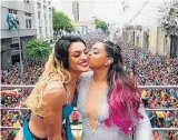  ?? WILTON JUNIOR/ESTADÃO 3. ?? 2. Monobloco. Grupo carioca reuniu 100 mil no Ibirapuera 3.Hit. Pabllo Vittar e Preta Gil arrastaram multidões no Rio