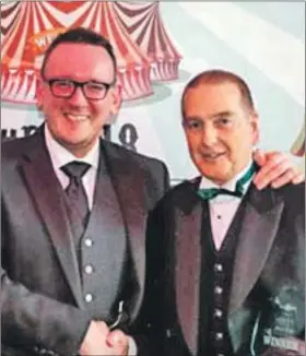  ??  ?? Ballygrant Inn proprietor David Graham, right, with award presenter Stephen MacGowan.