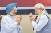  ?? PTI ?? ■ PM Narendra Modi (R) and former PM Manmohan Singh during the launch of vicepresid­ent Venkaiah Naidu’s book in New Delhi.