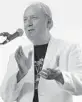  ?? CHRIS PIZZELLO/INVISION ?? Michael Nesmith of The Monkees performs in 2014. He died Friday at age 78.