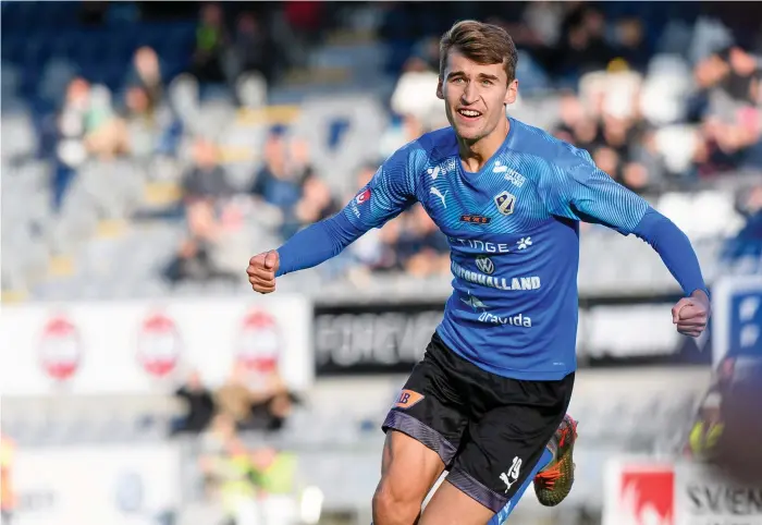  ?? Bild: Krister Andersson/bildbyrån/arkiv ?? 19 mål på 22 matcher. Det har gjort att de allsvenska klubbarna med IFK Göteborg i spetsen har fått upp ögonen för HBK:S skyttekung Rasmus Wiedesheim-paul.