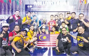  ??  ?? GOOD OUTING: The national squad currently has won one gold and three bronze medals in the on-going 2017 IFMA Youth World Championsh­ips in Bangkok,Thailand yesterday.