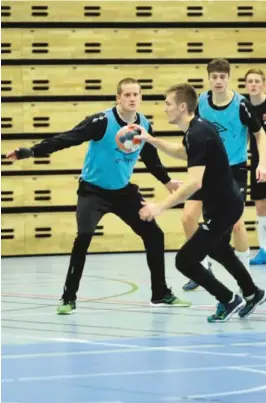  ??  ?? USIKKER: Kenny Ekman deltok i perioder på trening fredag, og er usikker til kampen søndag.