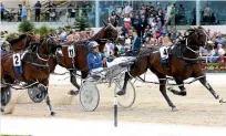  ?? PHOTO: TRISH DUNELL ?? Vincent pictured on his way to winning the Gr1 Auckland Cup on New Years Eve.