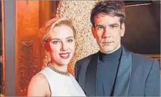  ?? PASCAL LE SEGRET ?? Scarlett Johansson y Romain Dauriac, el pasado diciembre en una fiesta en París